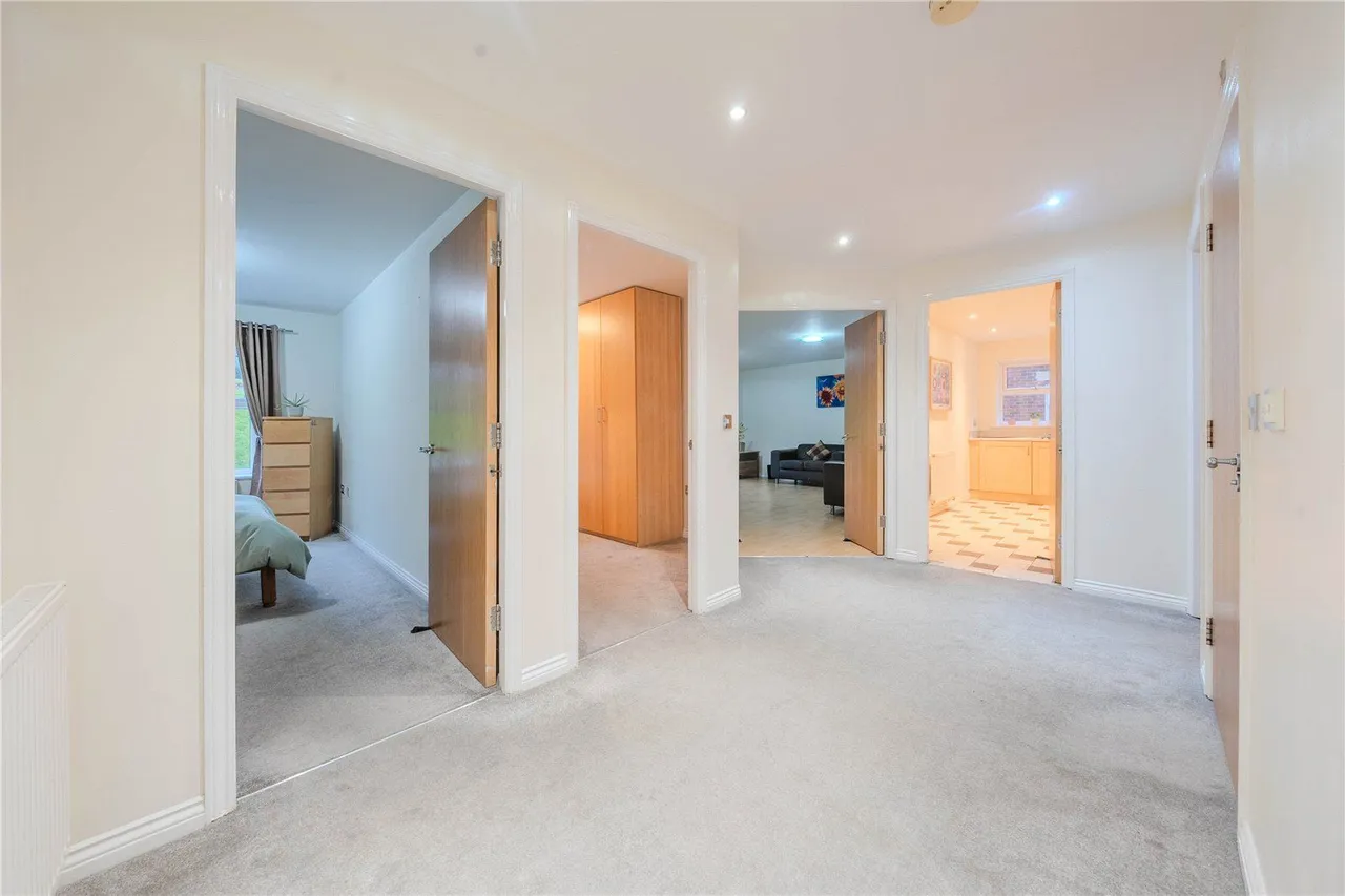 Carisbrooke Road, Leeds, LS16, photo 5