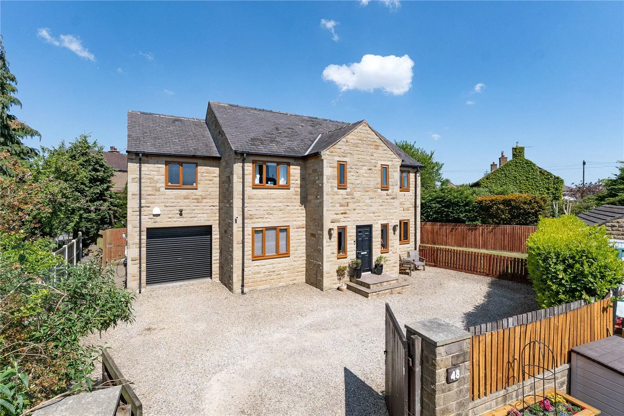 Windmill, Windmill Hill, LS28, photo 17