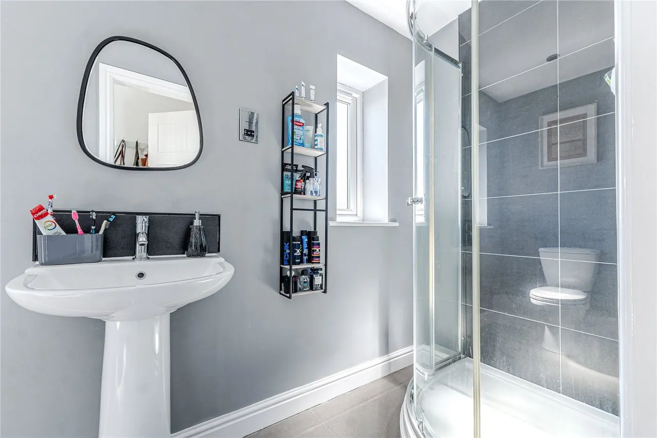 Windmill, Windmill Hill, LS28, photo 19