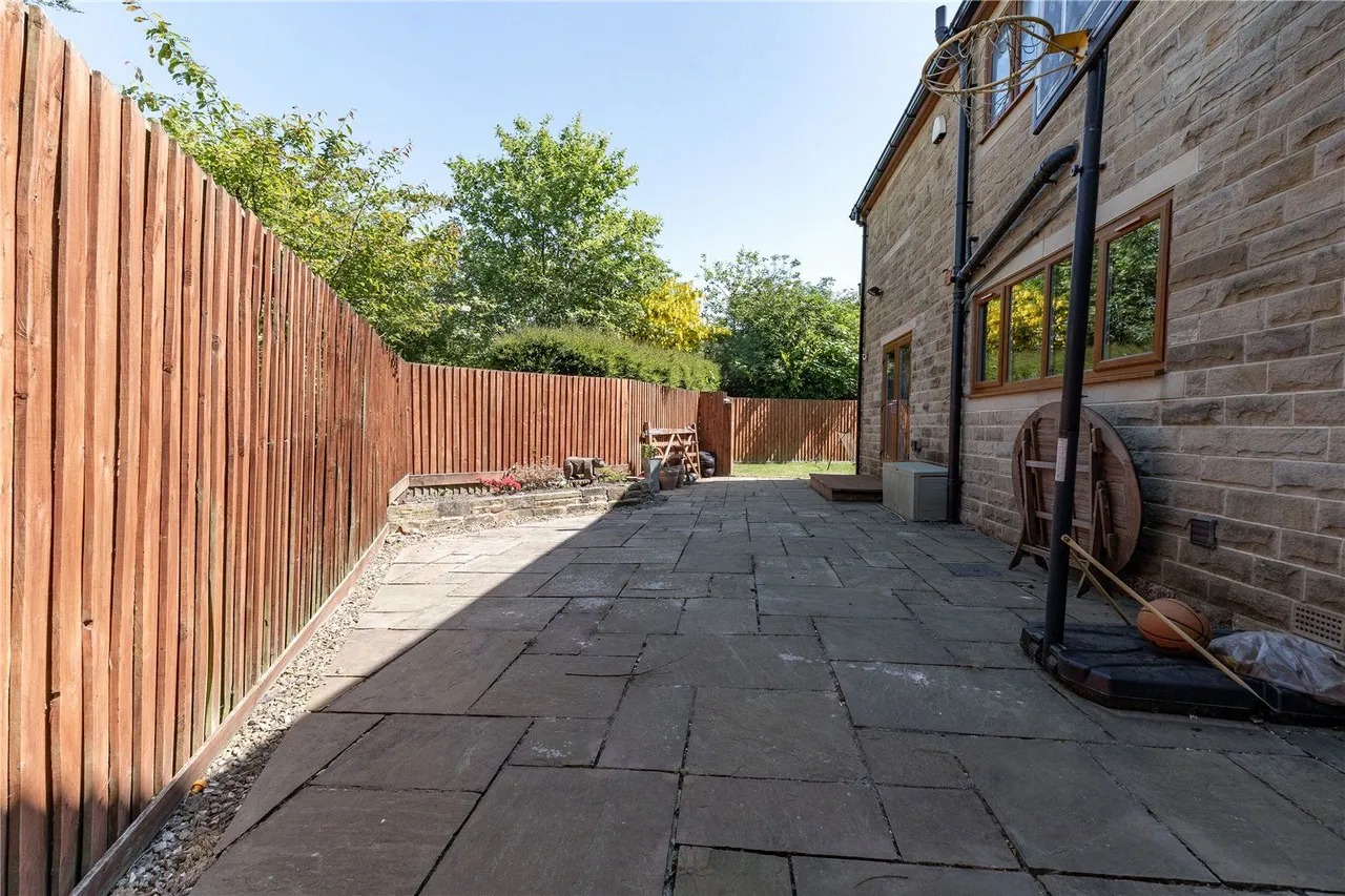 Windmill, Windmill Hill, LS28, photo 21