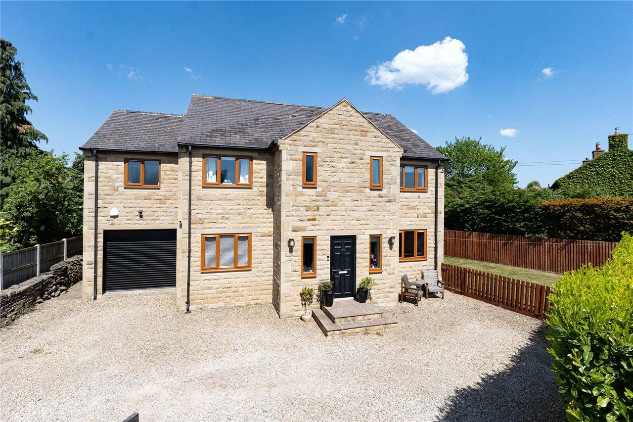 Windmill, Windmill Hill, LS28, photo 23