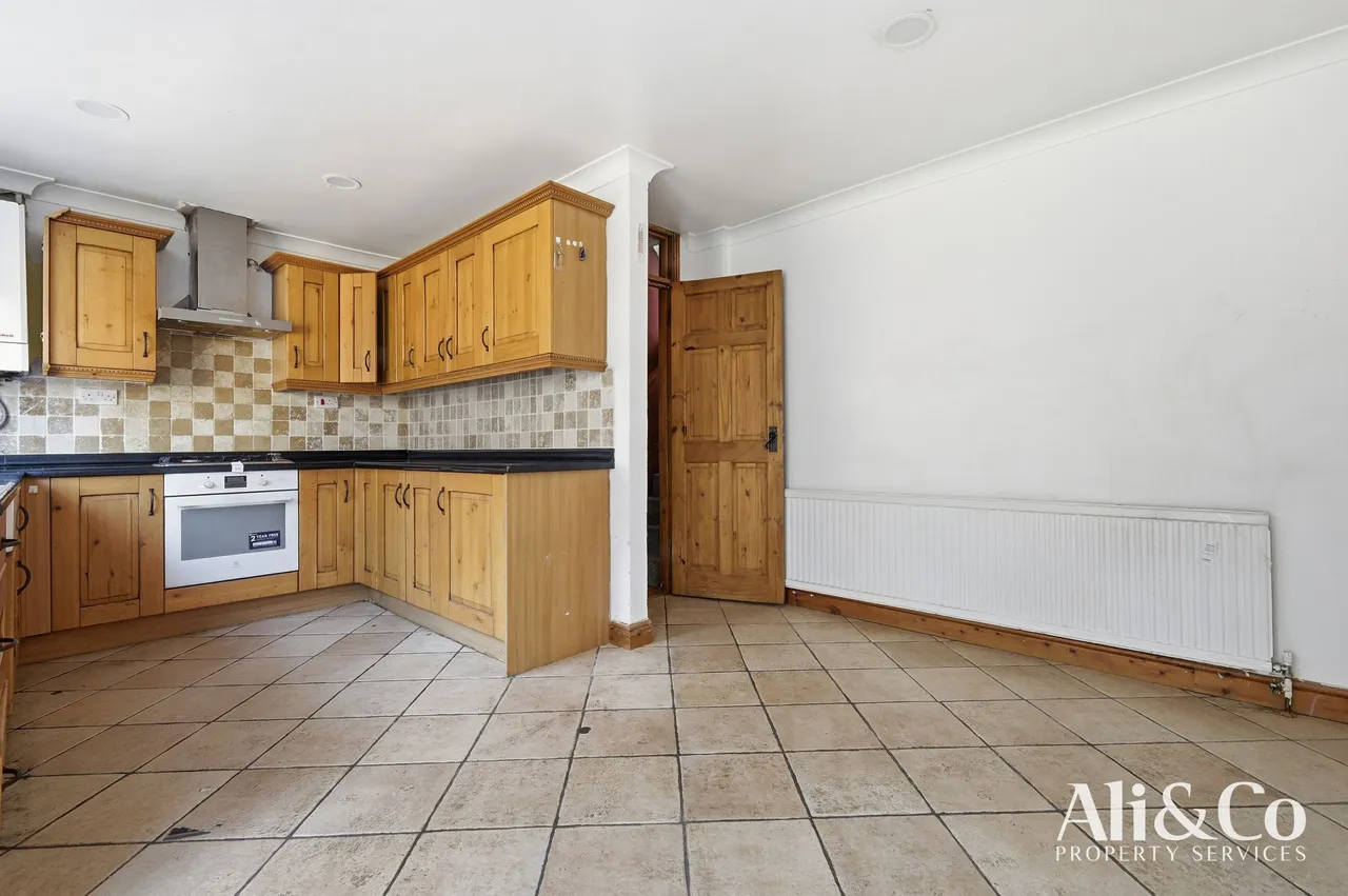 Boscombe Avenue, Grays, Essex, RM17 6DU, photo 6