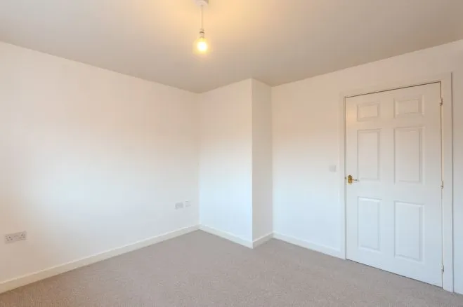 Peel Drive, Tamworth, photo 11