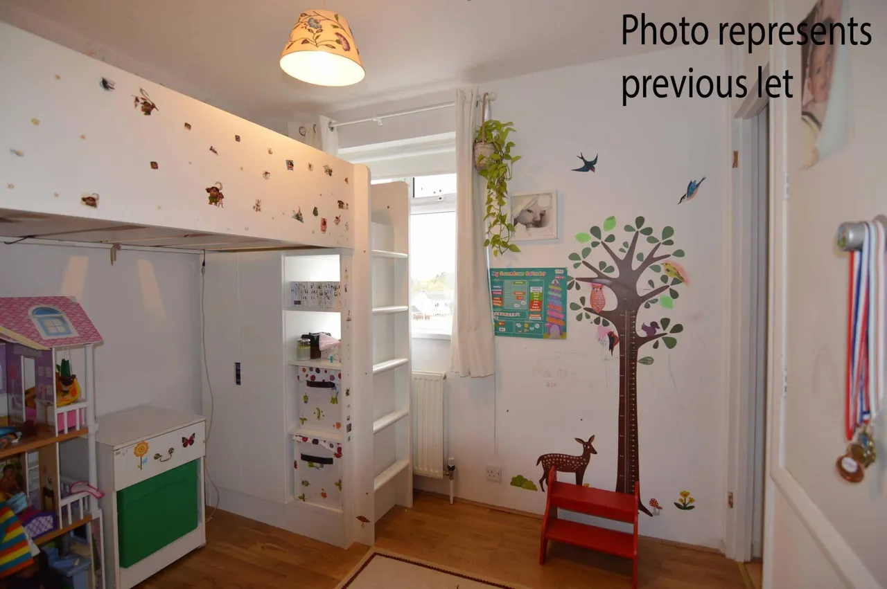 Owl Close, Woosehill, RG41, photo 4