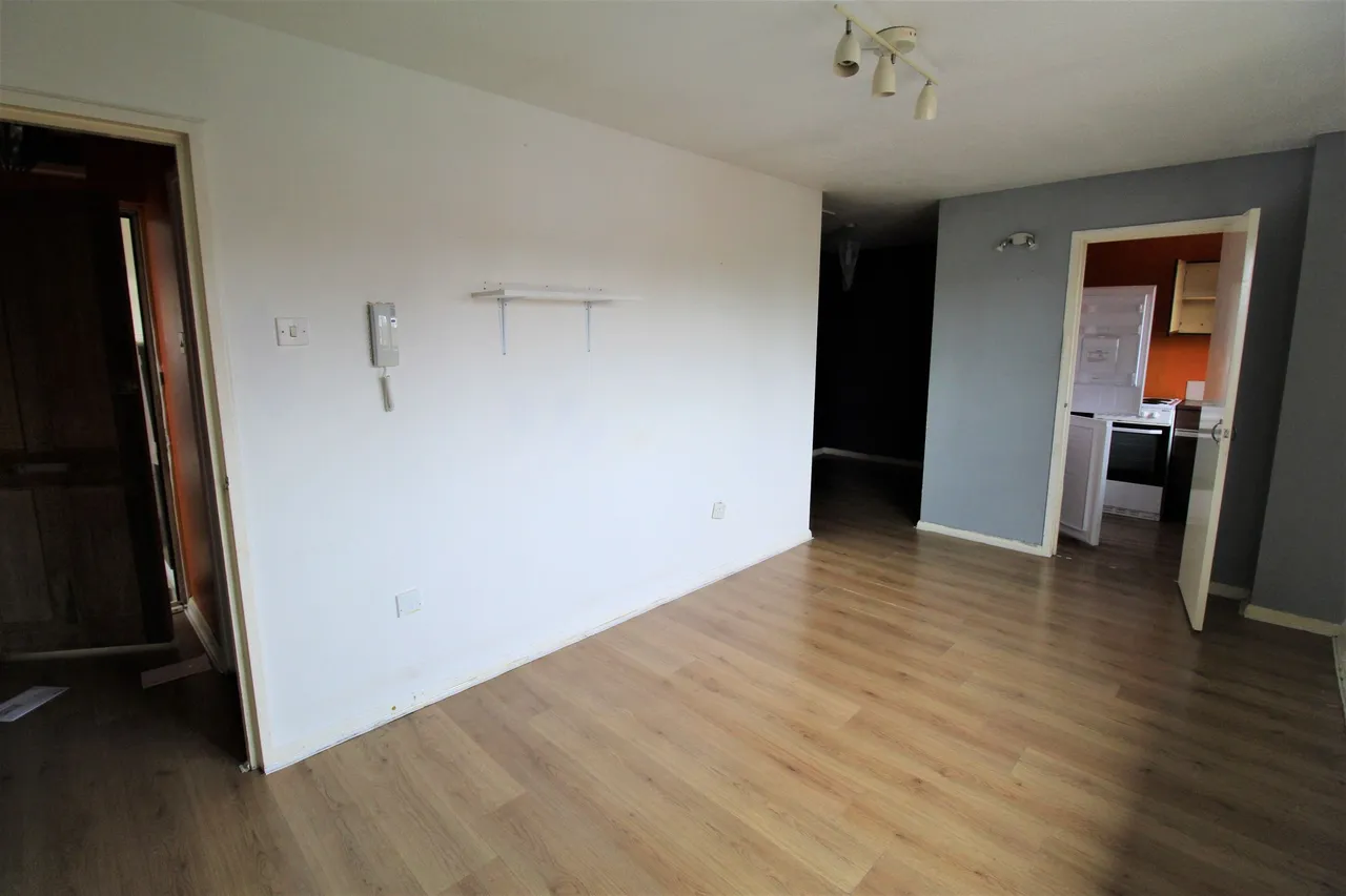 Falcon Avenue, Grays, Essex, RM17 6SF, photo 4