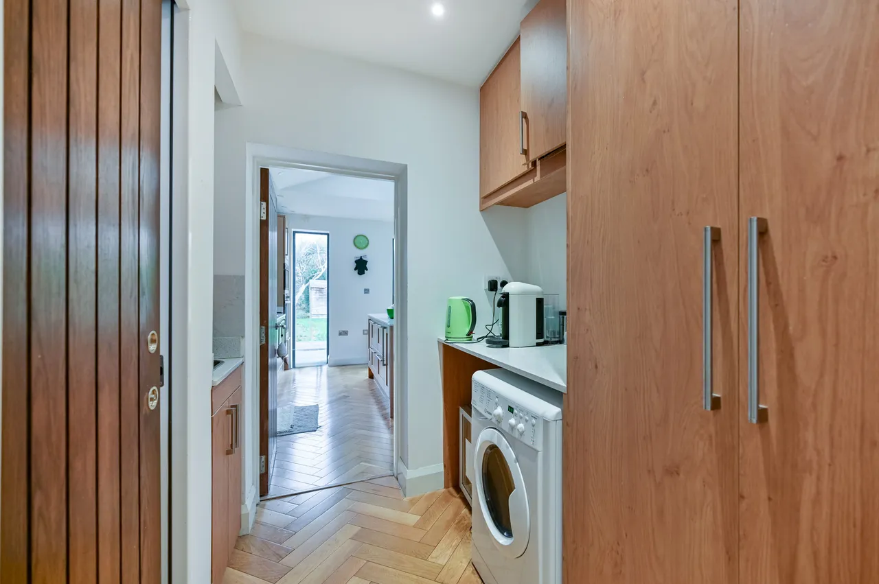 9 Branksome Way, New Malden, photo 8