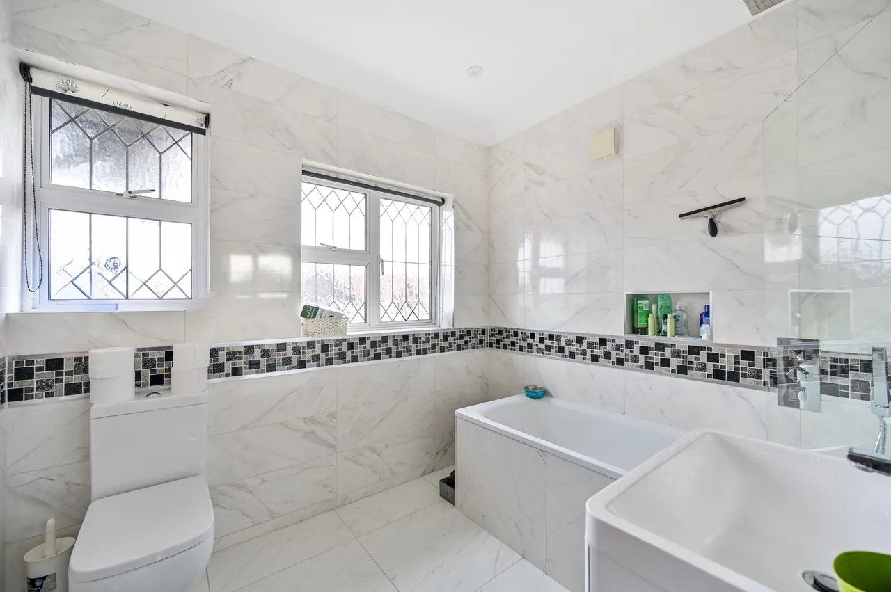 9 Branksome Way, New Malden, photo 11