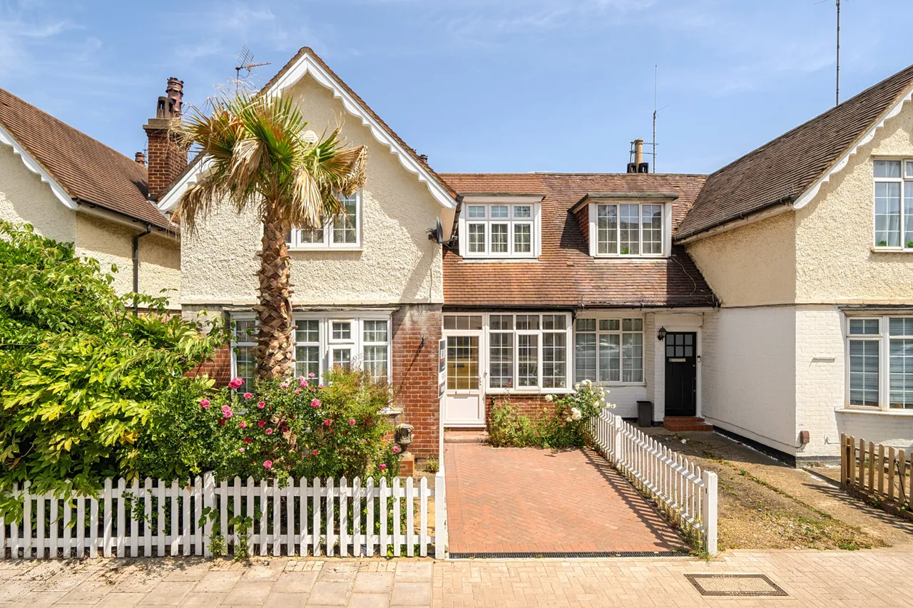 Marsh Road, Pinner, HA5, photo 8