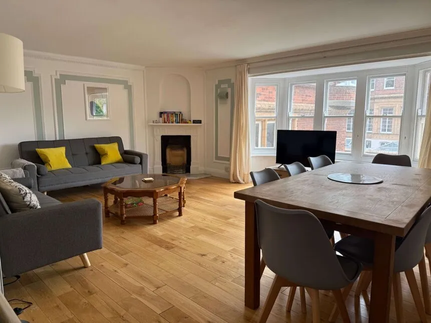 2 bed flat for sale — The Leas, Folkestone, Kent, CT20