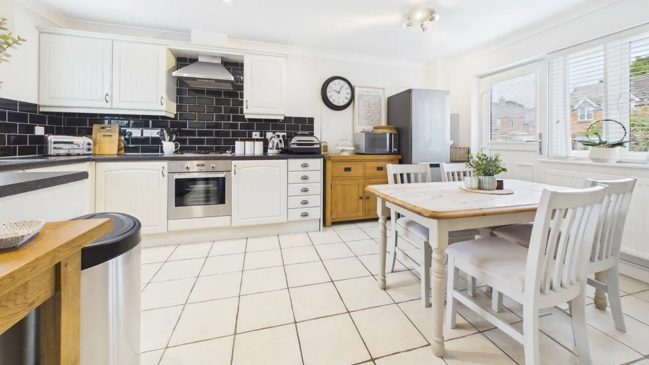 Eagle Road, Bourne, PE10, photo 7