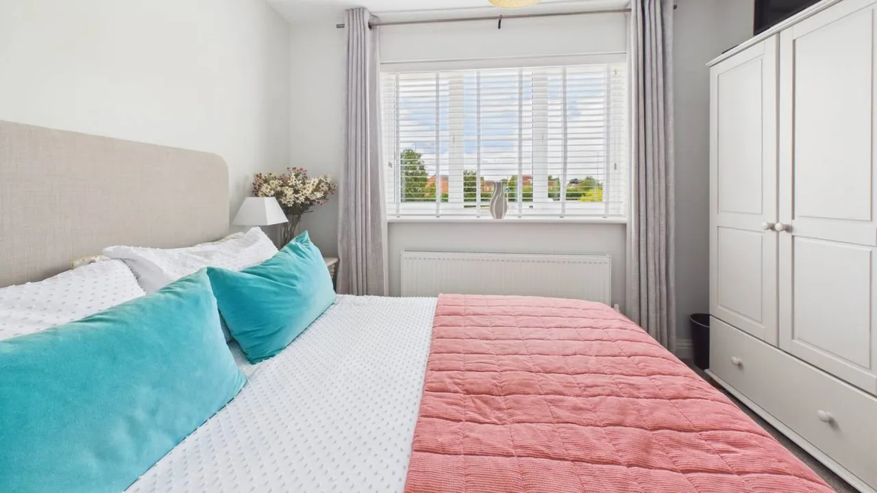 Eagle Road, Bourne, PE10, photo 14