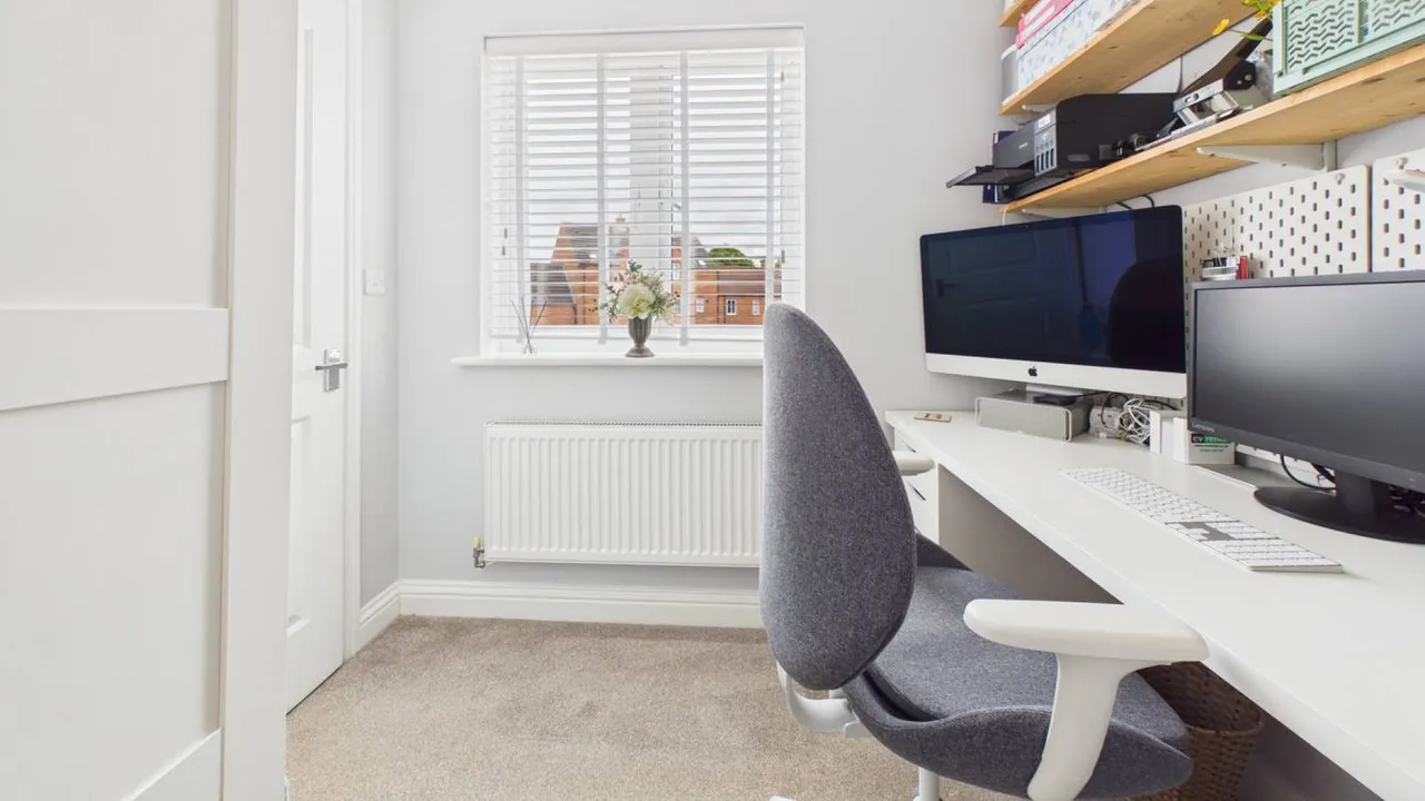 Eagle Road, Bourne, PE10, photo 6