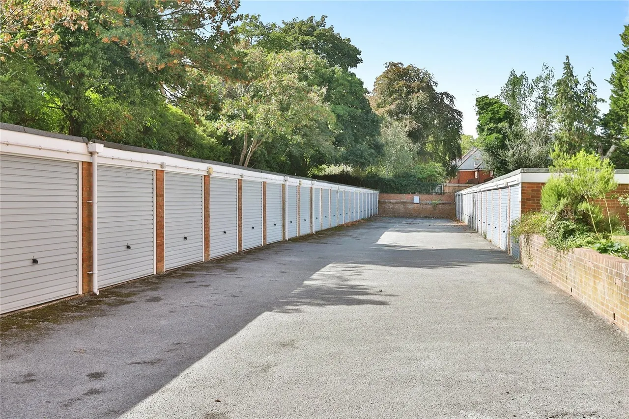Poole Road, Westbourne, BH4, photo 20