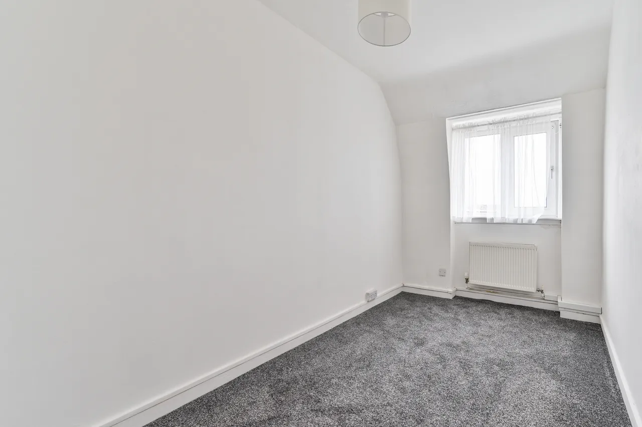 Flat 98 Penshurst, Queens Crescent, London, photo 8