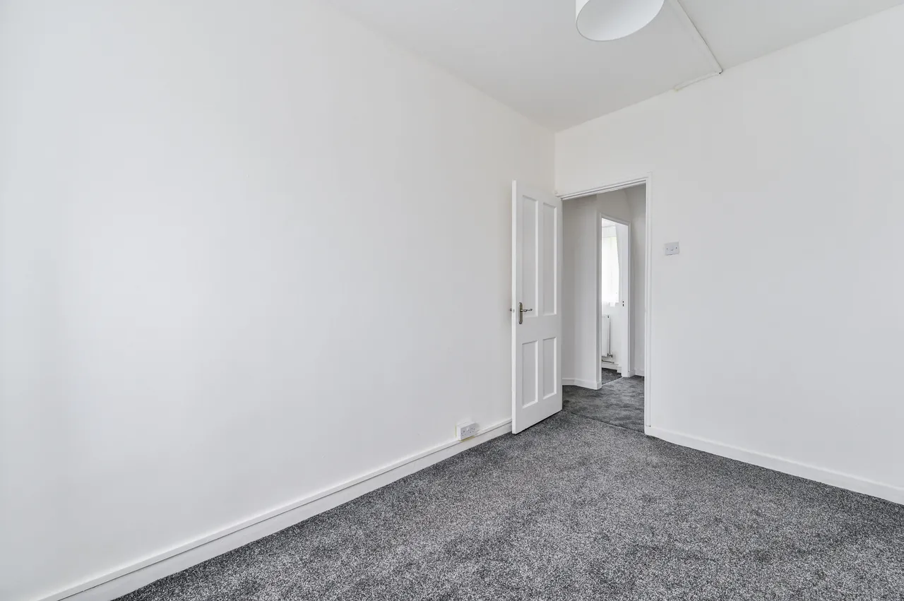 Flat 98 Penshurst, Queens Crescent, London, photo 11