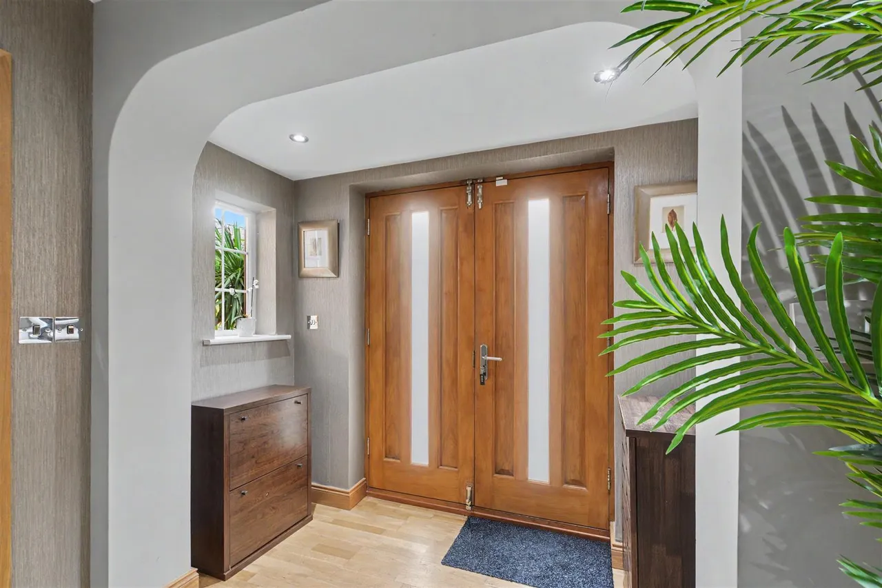 High Road, Chilwell, NG9, photo 5