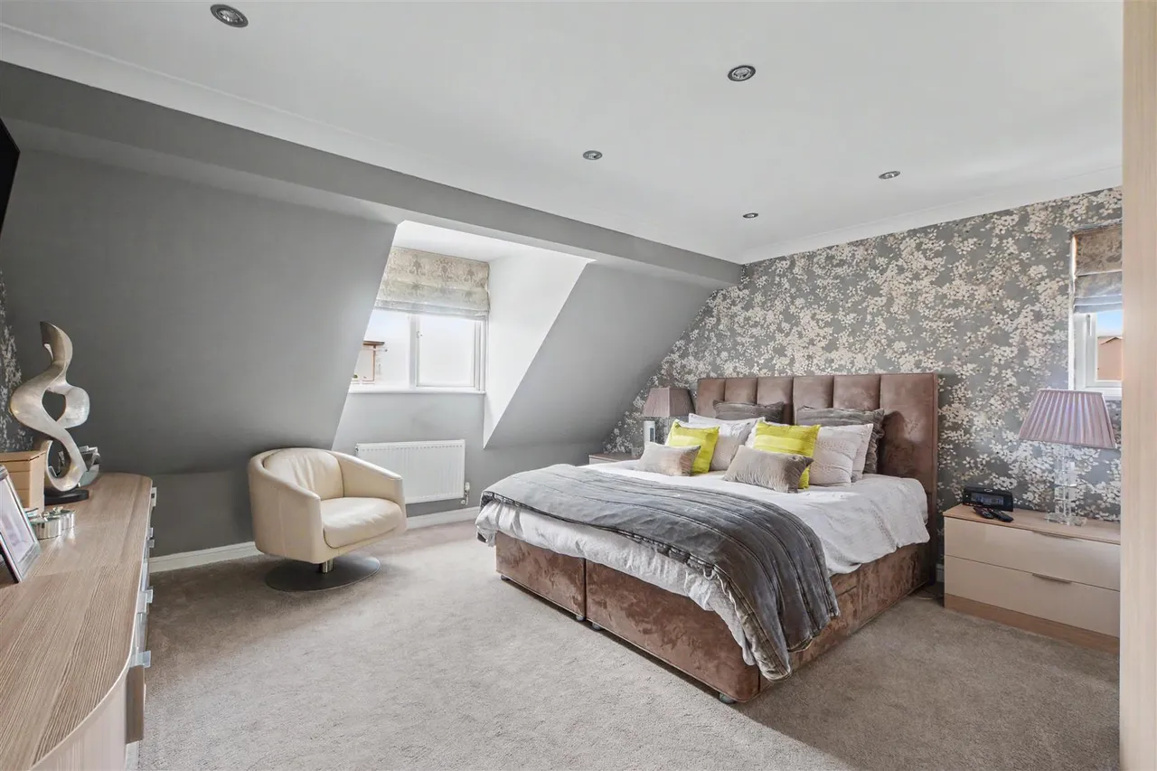 High Road, Chilwell, NG9, photo 4