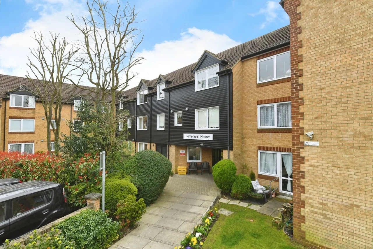 Sawyers Hall Lane, Brentwood, Essex, CM15, photo 13