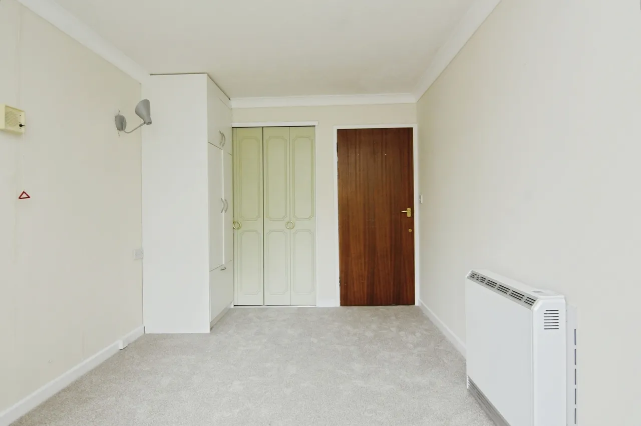 Sawyers Hall Lane, Brentwood, Essex, CM15, photo 6