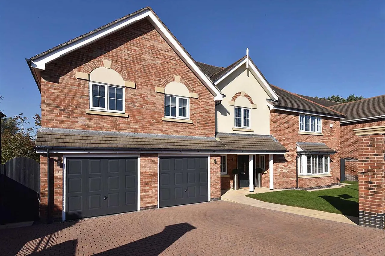 5 bed house to rent, Redshank Drive, Tytherington, SK10