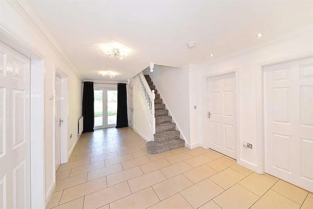 Redshank Drive, Tytherington, SK10, photo 6