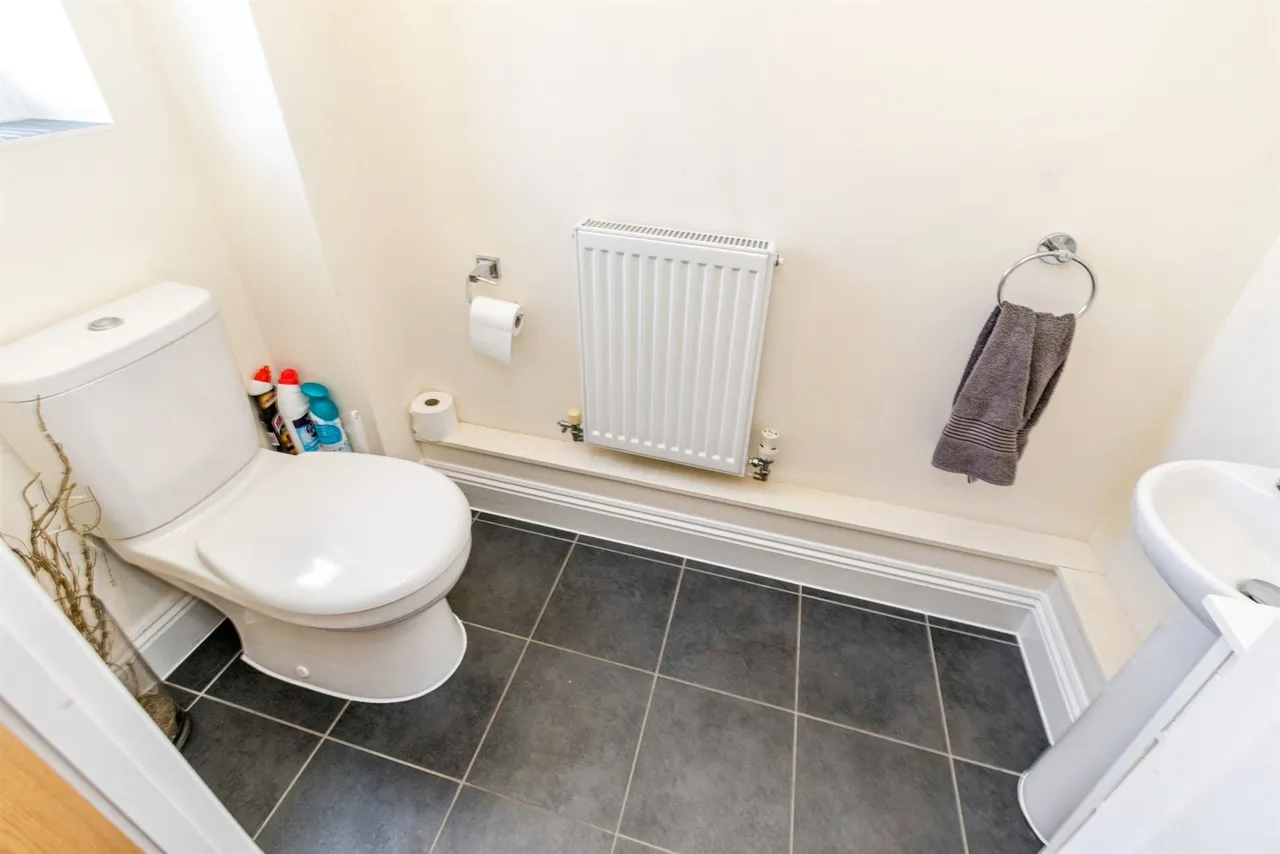 Chapel Drove, Hedge End, SO30, photo 7