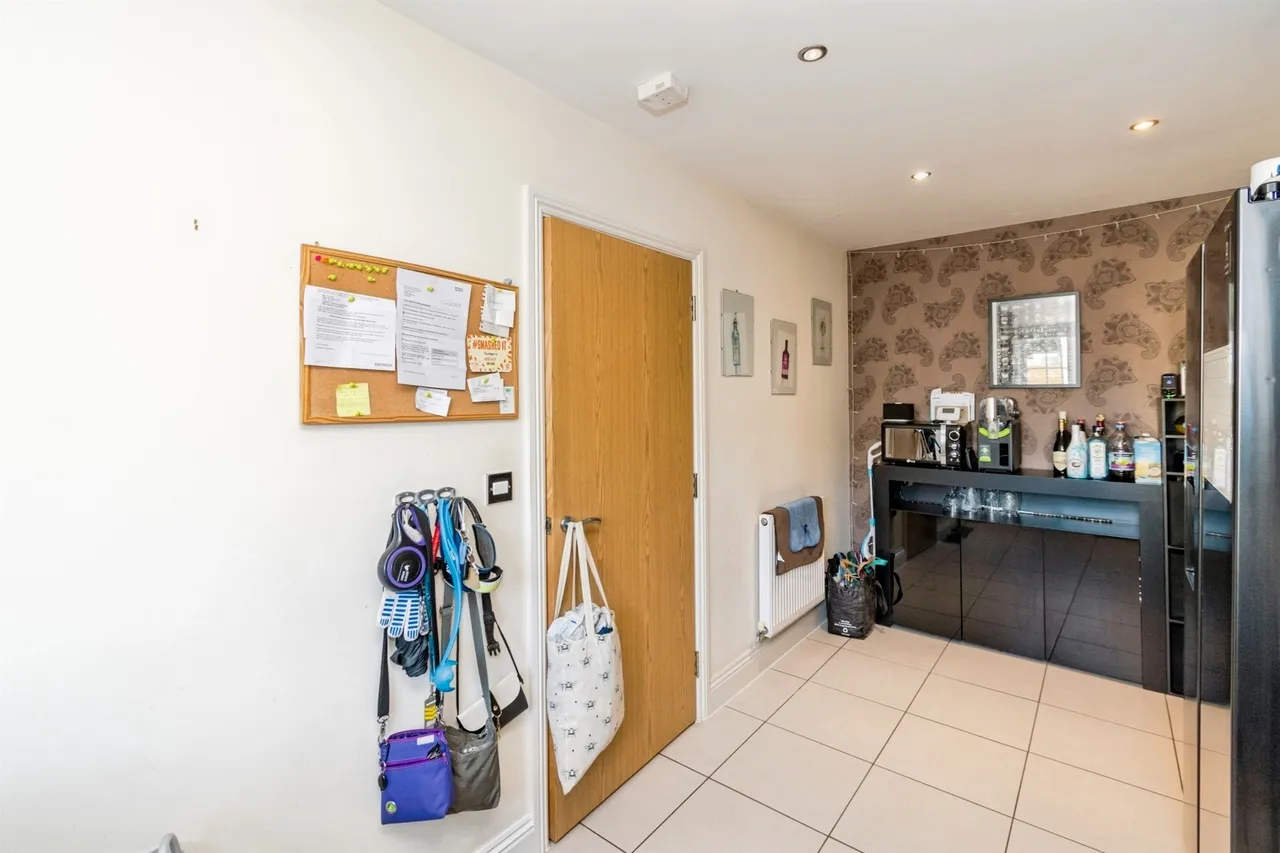 Chapel Drove, Hedge End, SO30, photo 6