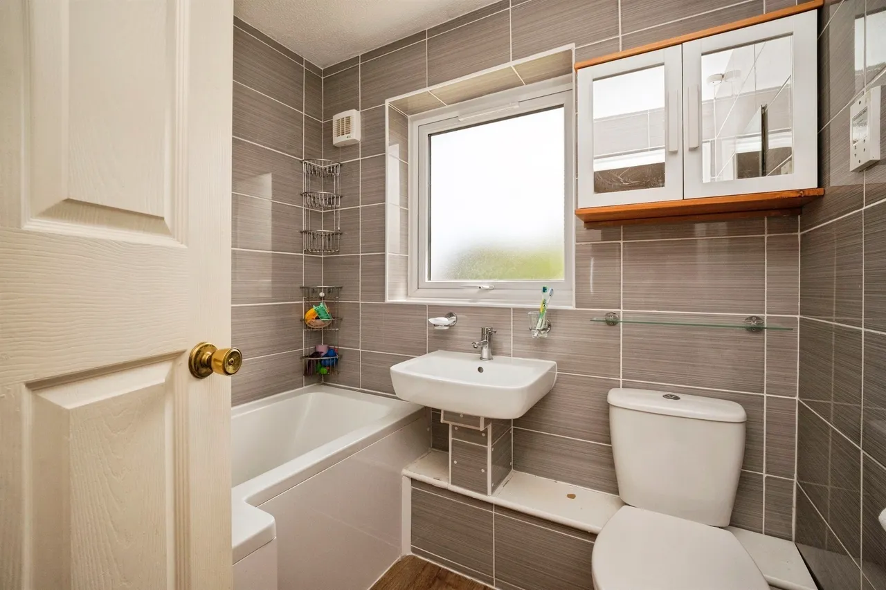 Griffiths Close, Wirral, CH49, photo 11