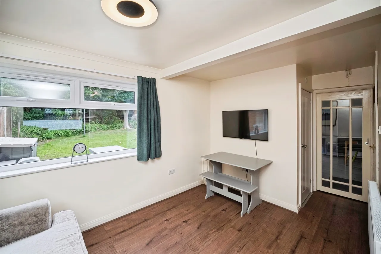 Griffiths Close, Wirral, CH49, photo 9