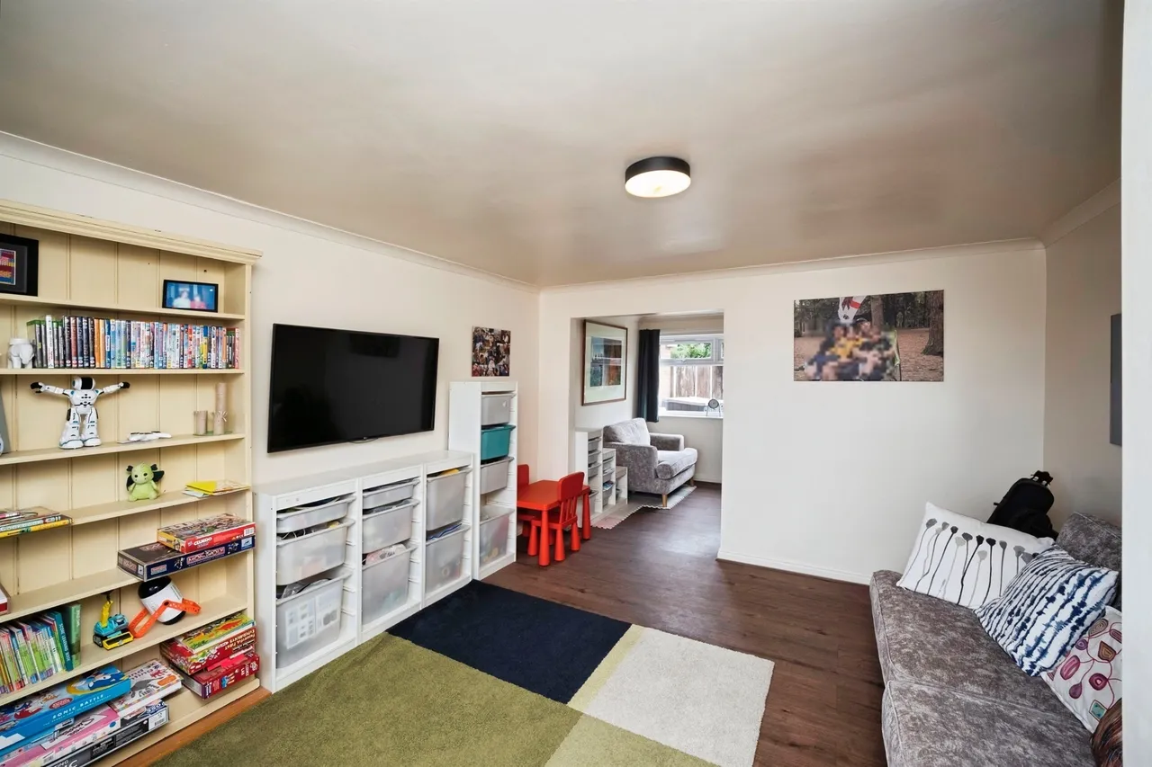 Griffiths Close, Wirral, CH49, photo 5