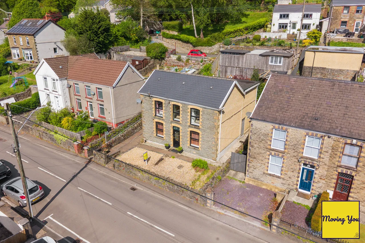 4 bed house for sale, New Road, Ynysmeudwy, SA8