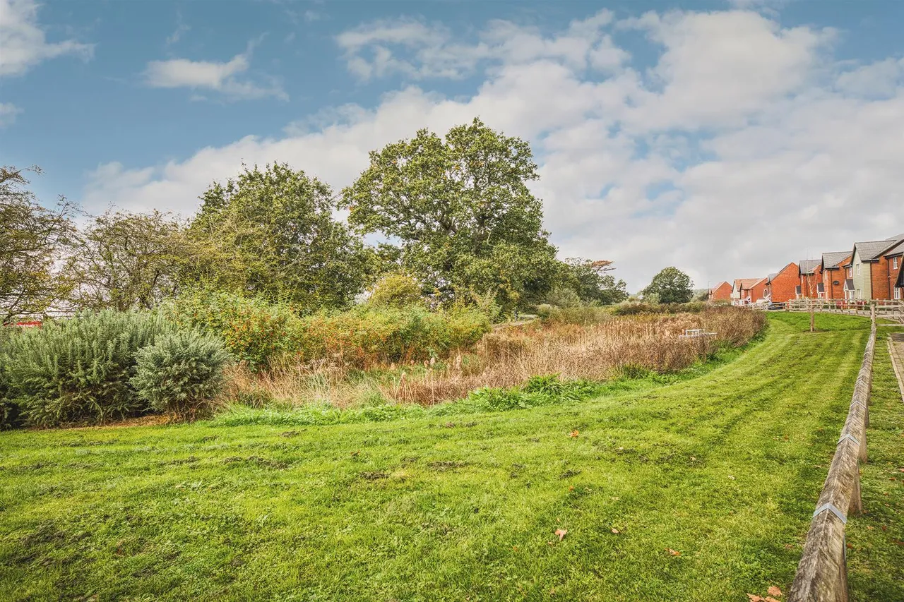 Dunn Lane, Mickleover, photo 32