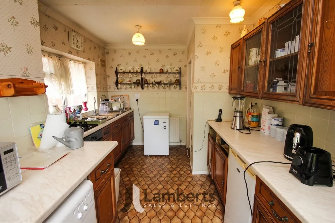 112 Malvern Road, Redditch, photo 6