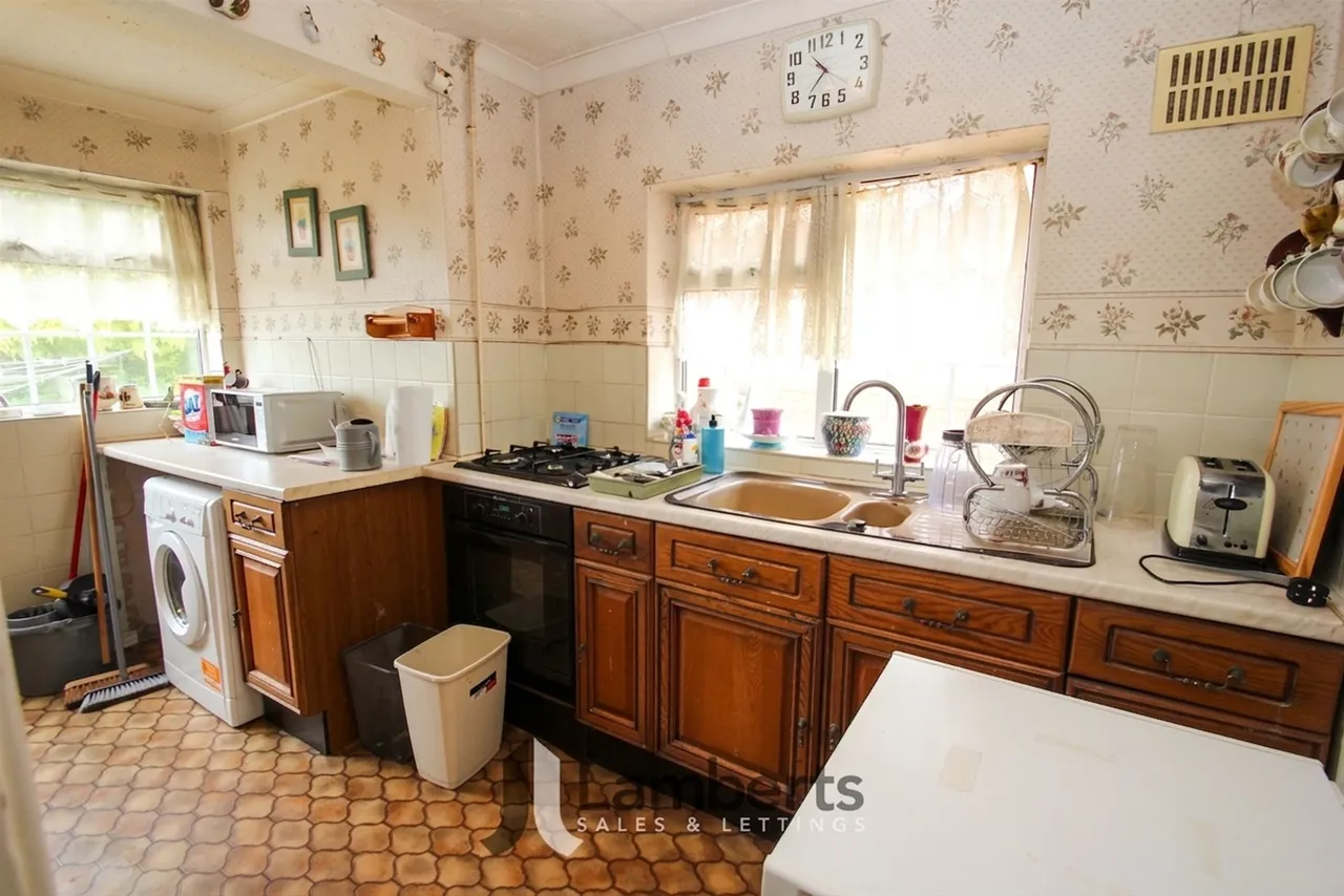112 Malvern Road, Redditch, photo 3