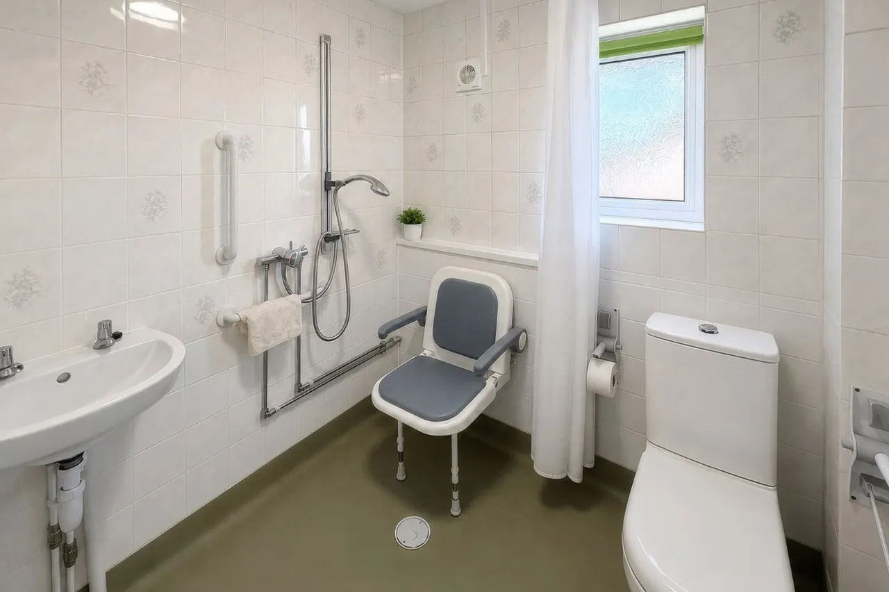Rustington, Littlehampton, BN16, photo 12