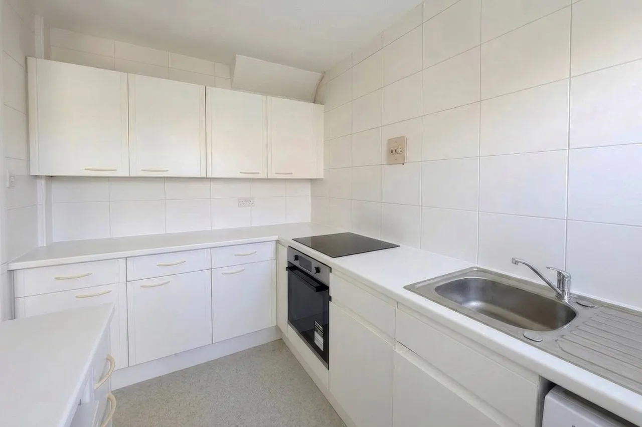 Rustington, Littlehampton, BN16, photo 5