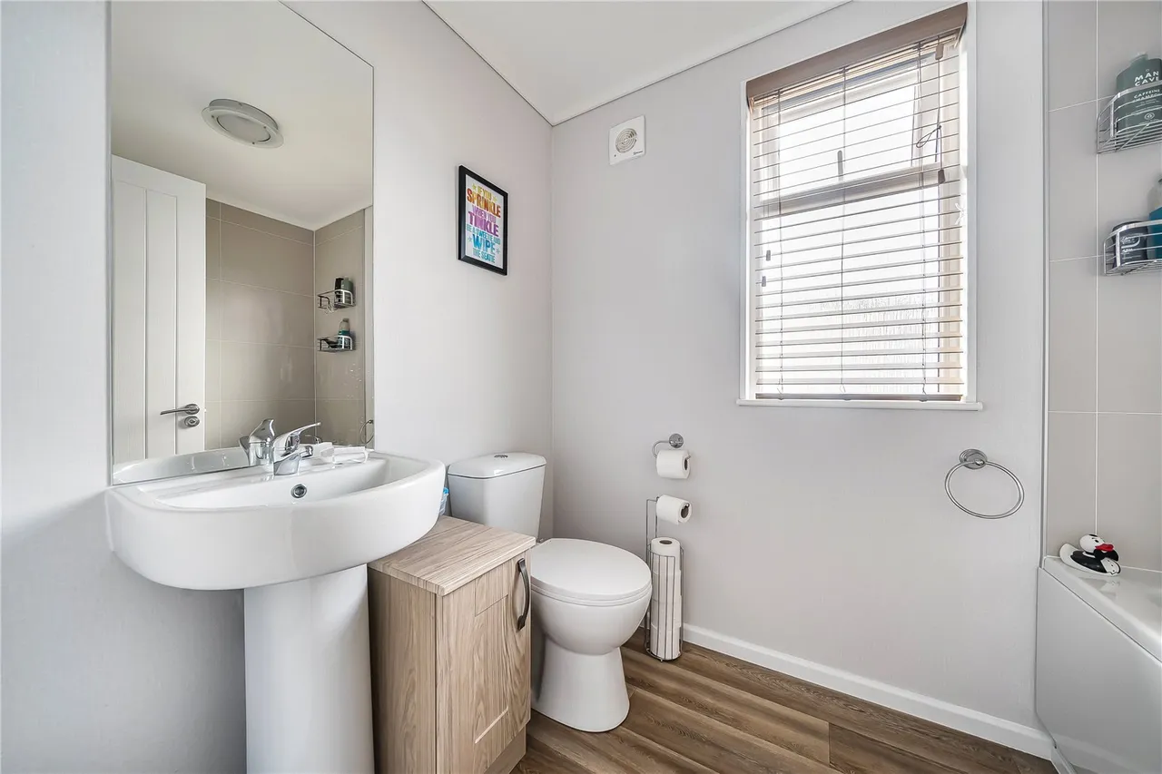 Hogmoor Road, Whitehill, Bordon, Hampshire, GU35 9GJ, photo 5