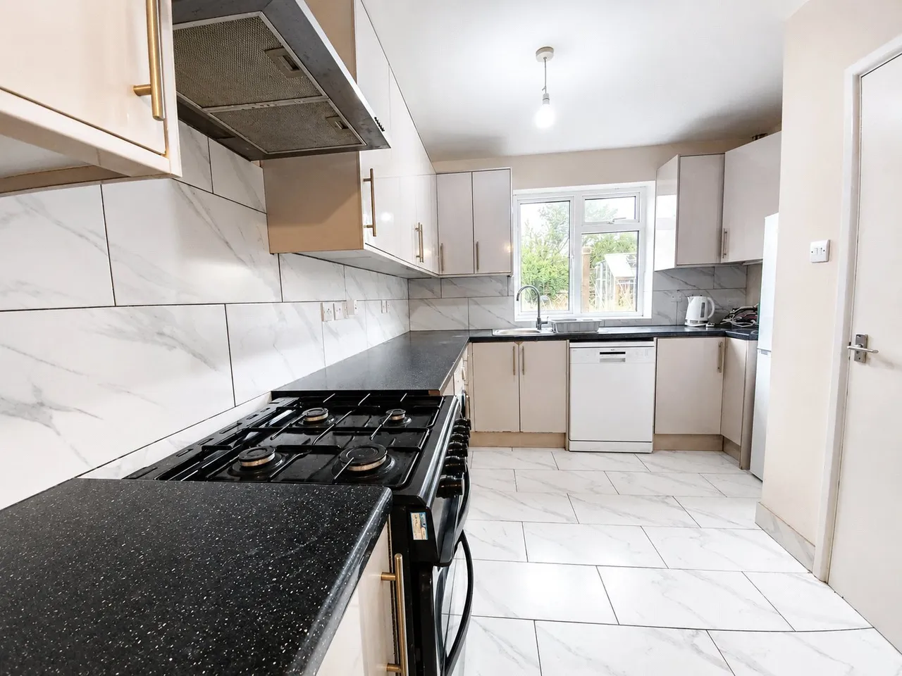 Warren Crescent, Headington, OX3 7NG, photo 2