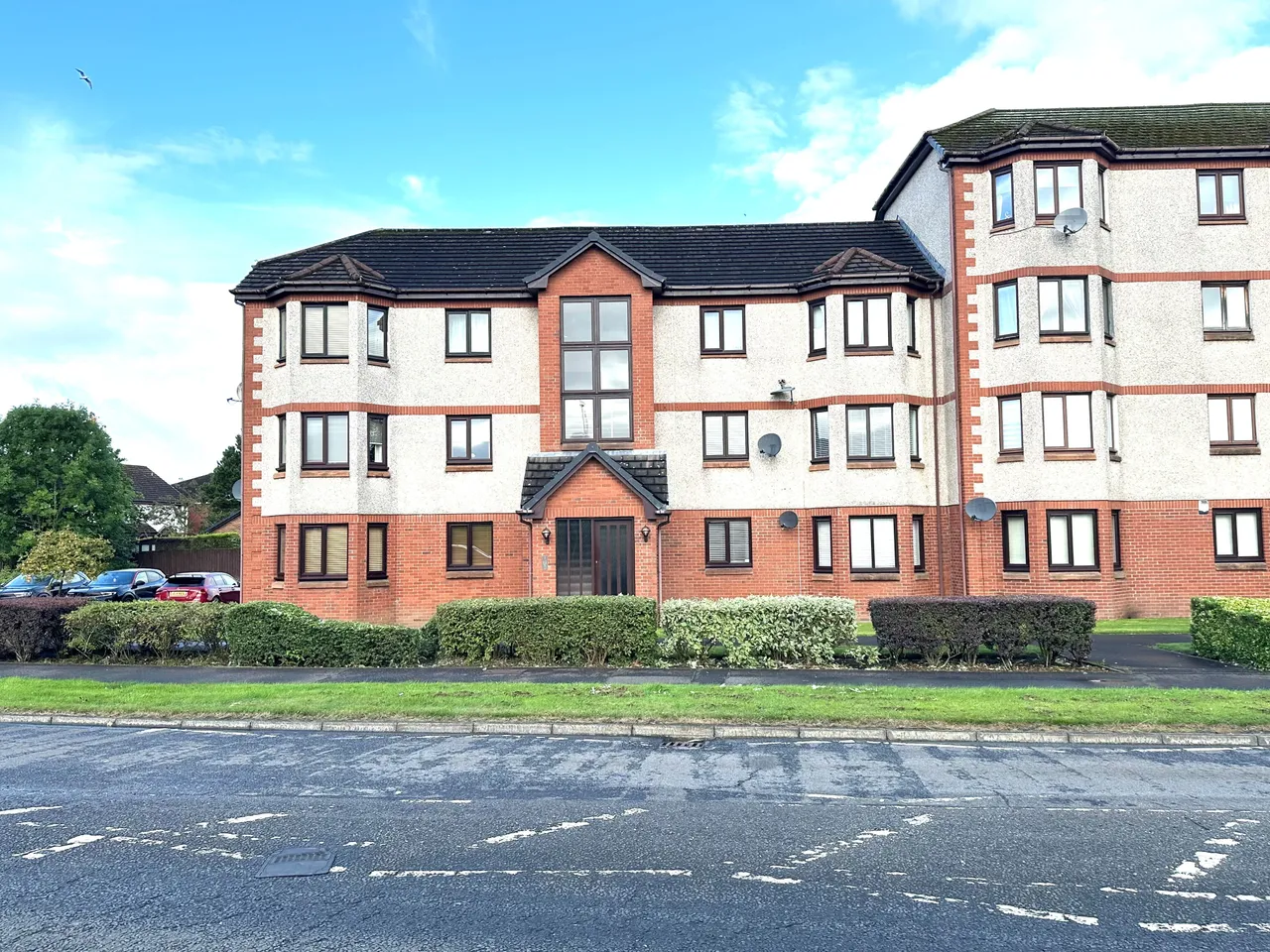 2 bed flat to rent — Muirhead Avenue, Falkirk
