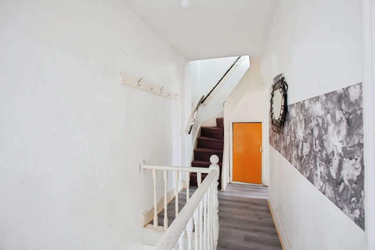 Idsworth Road, Sheffield, S5, photo 9