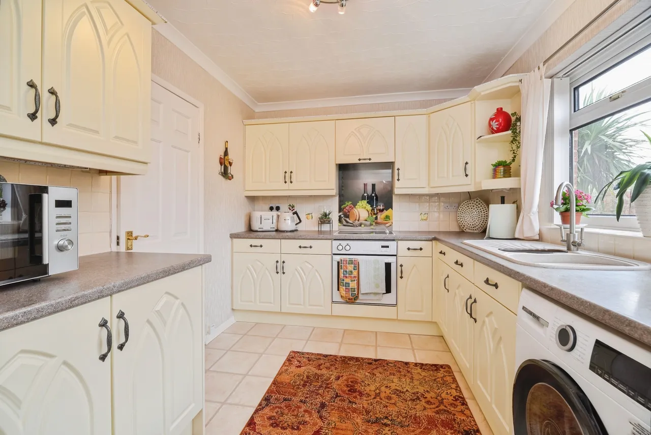 Cathedral Drive, Stockton-On-Tees, TS19, photo 4