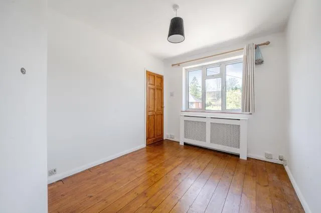 Desborough Avenue, High Wycombe, HP11, photo 12