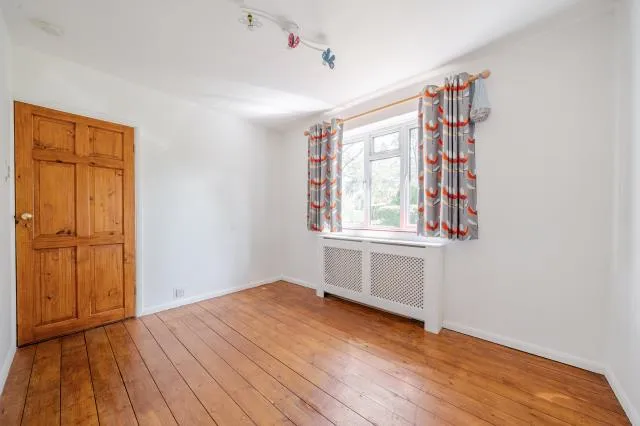 Desborough Avenue, High Wycombe, HP11, photo 9