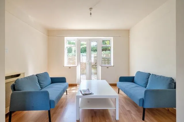 Desborough Avenue, High Wycombe, HP11, photo 6