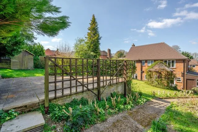 Desborough Avenue, High Wycombe, HP11, photo 17