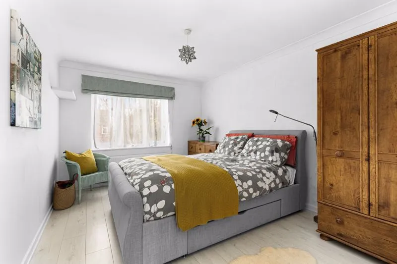 Garden Road, Walton-On-Thames KT12 2HQ, photo 9
