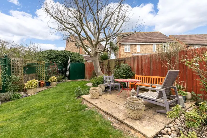 Garden Road, Walton-On-Thames KT12 2HQ, photo 17