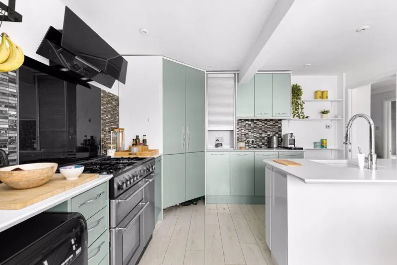 Garden Road, Walton-On-Thames KT12 2HQ, photo 5