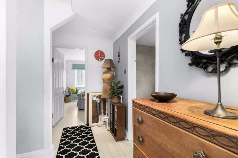 Garden Road, Walton-On-Thames KT12 2HQ, photo 10