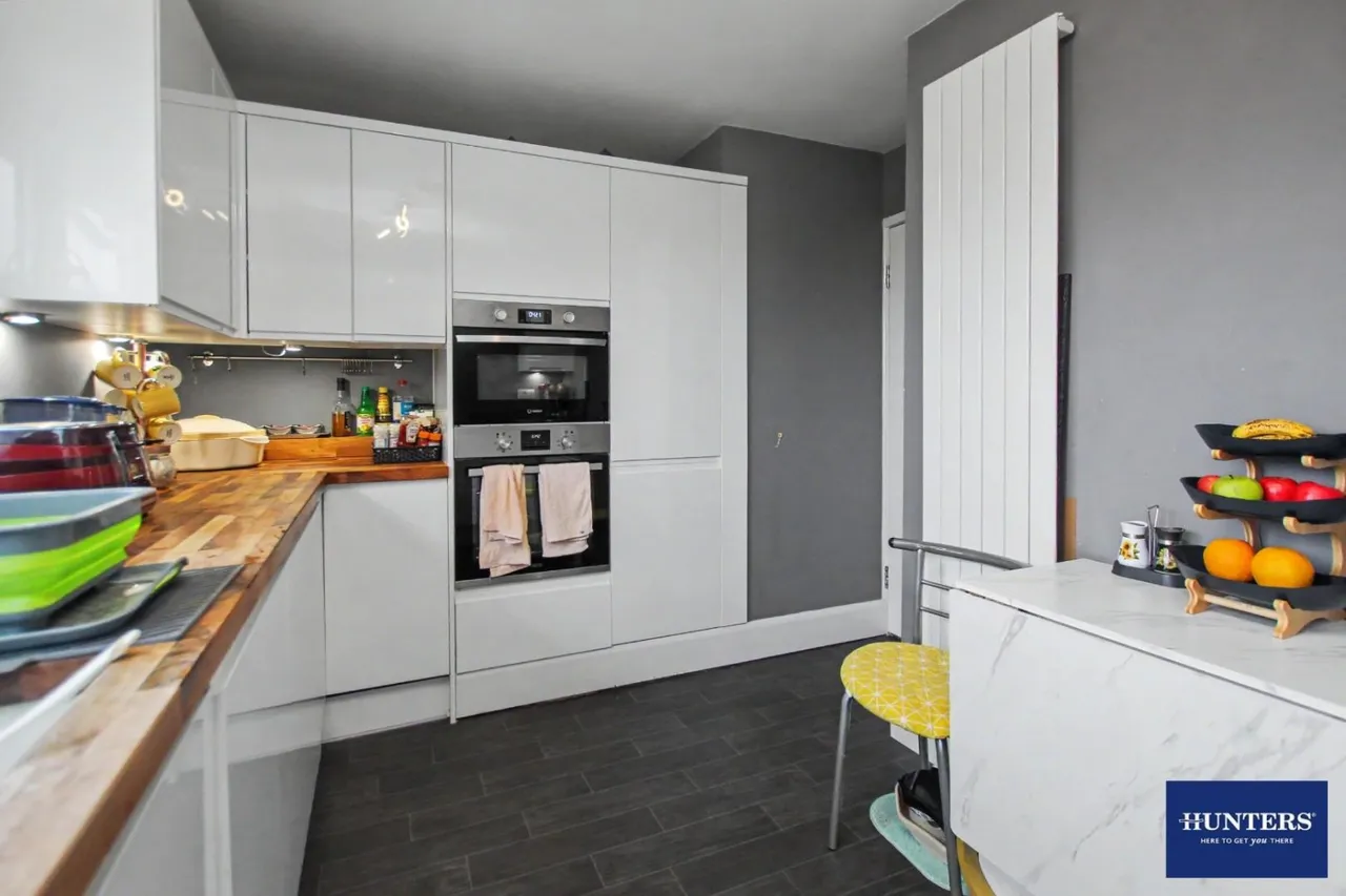 Lichfield Mount, Bradford, BD2 1NX, photo 3